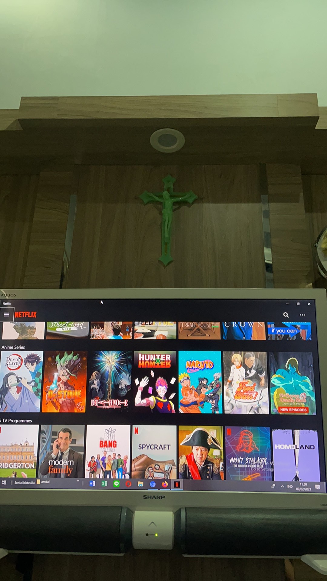 Salib Dinding Gantung Simple Courpus Patung Yesus Inri 30 Cm Full Fosfor