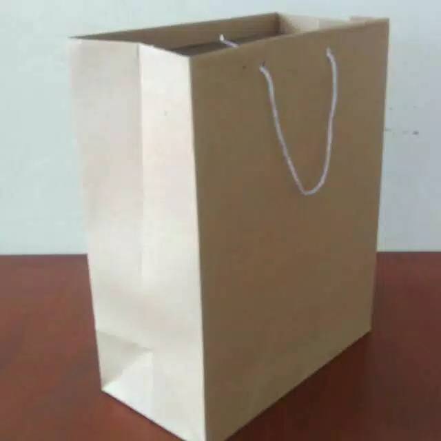 

Paper bag/tas kerjas (20x11x25)
