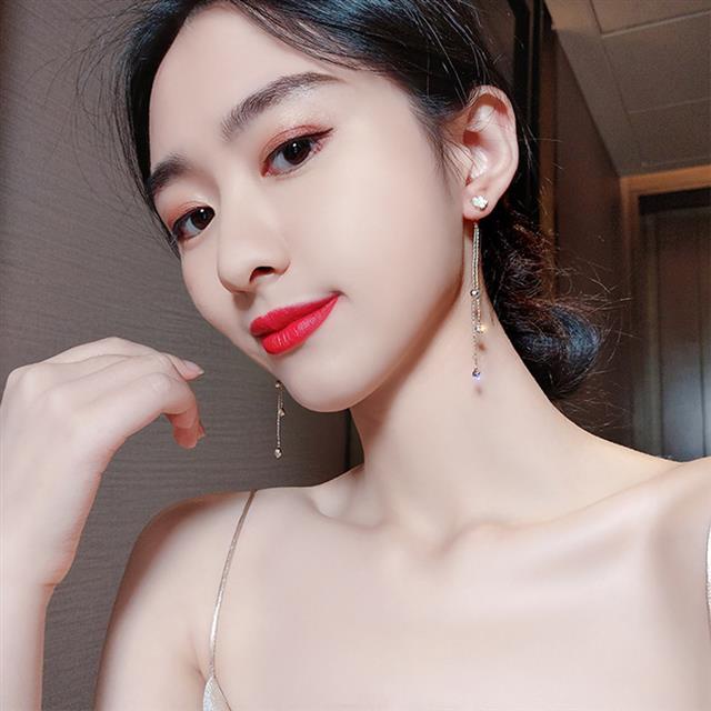 Sterling silver jarum gaya Korea long drip mengkilap bunga temperamental jumbai internet influencer