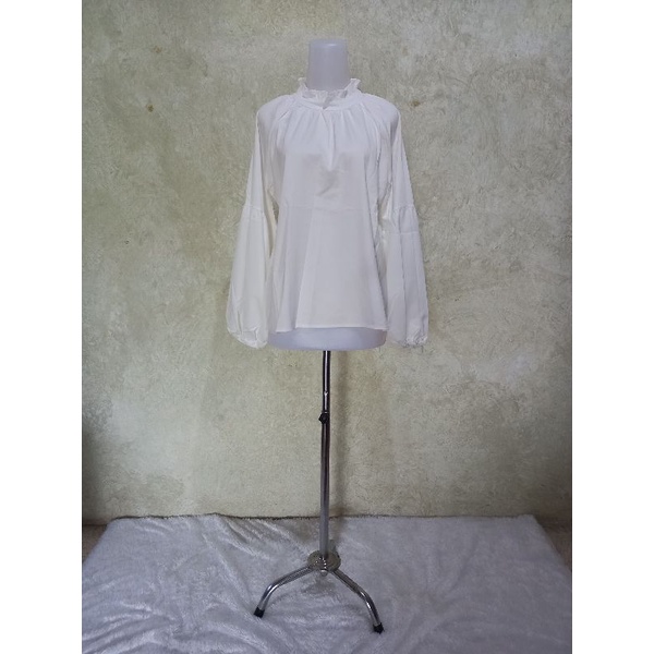 Blouse polos import premium VNS by Vanessa putih polos lengan balon
