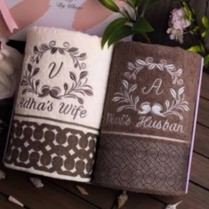 Handuk Bordir Towel One Premium + Kotak