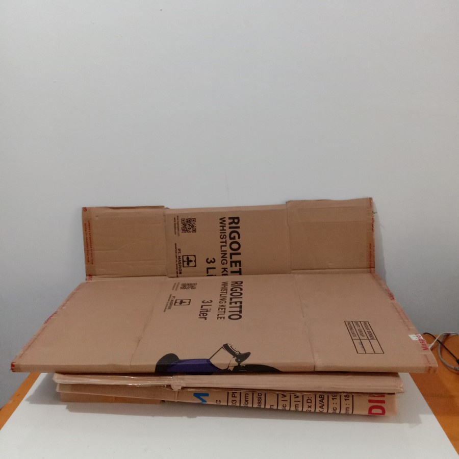 

kardus bekas untuk packing tambahan