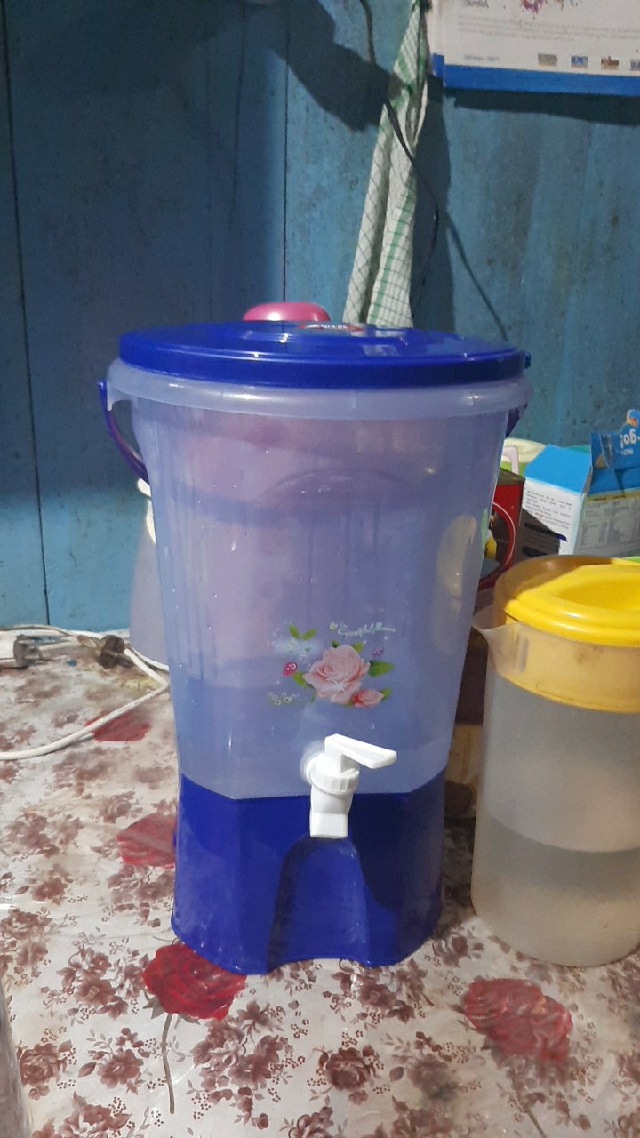Tempat Air 8 Liter Mpw