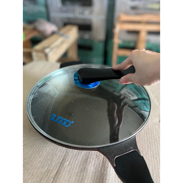 SUGGO WOK PAN