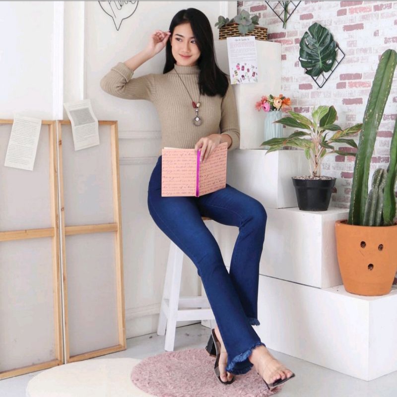 Celana Jeans Highwaist Cutbray Rawis Rumbay - HW Cutbray Banyak Warna SZ 27-34