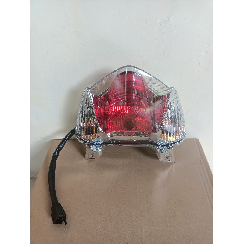lampu belakang Mio j
