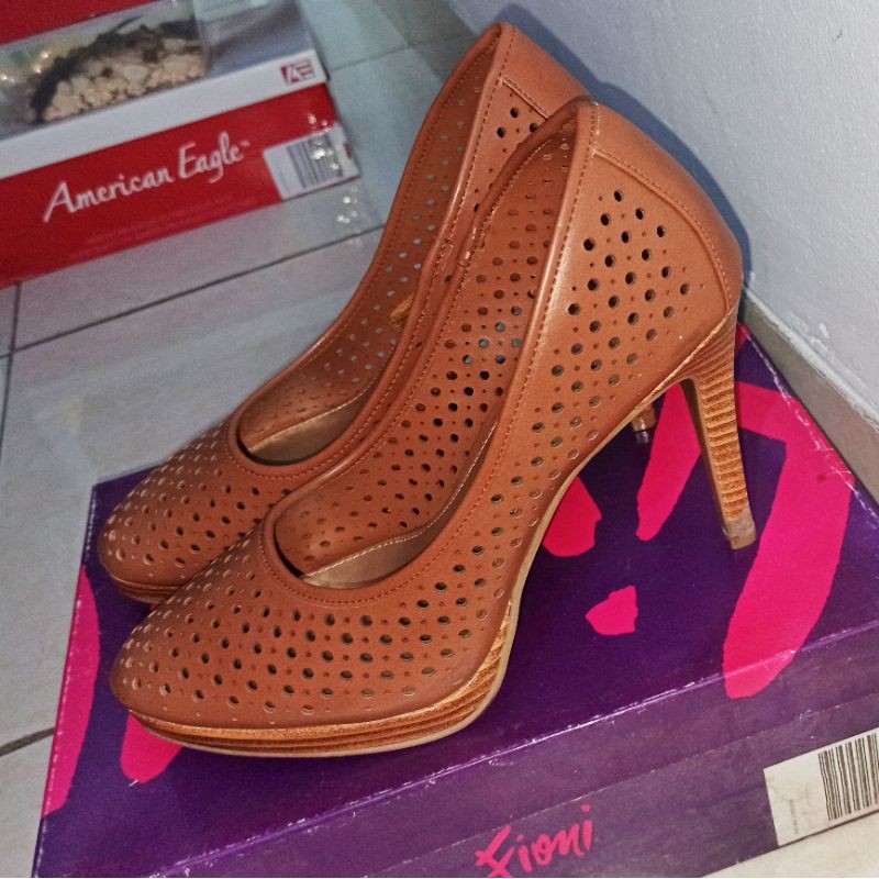 Heels Fioni Coklat