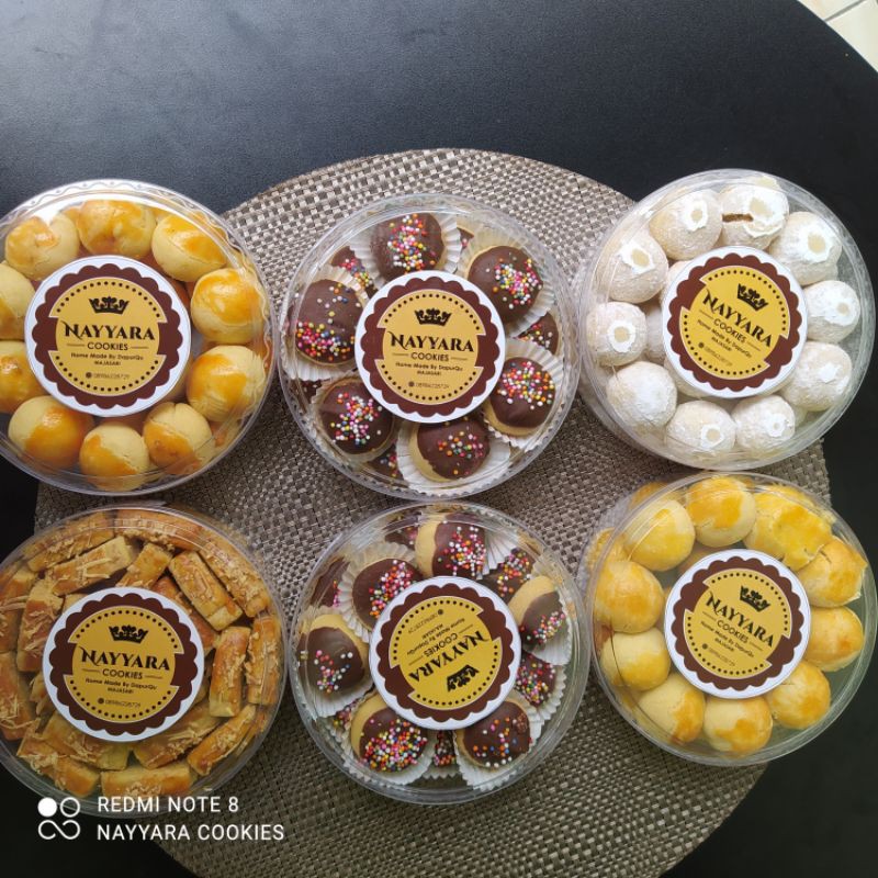 

Nayyara Cookies