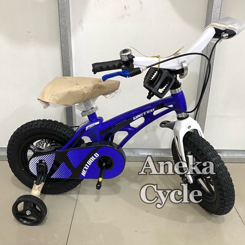 Sepeda Anak Roda Empat Cowok BMX United Nexi Bold Velg Sepeda Anak Roda Empat Cowok BMX United Nexi Bold Velg
