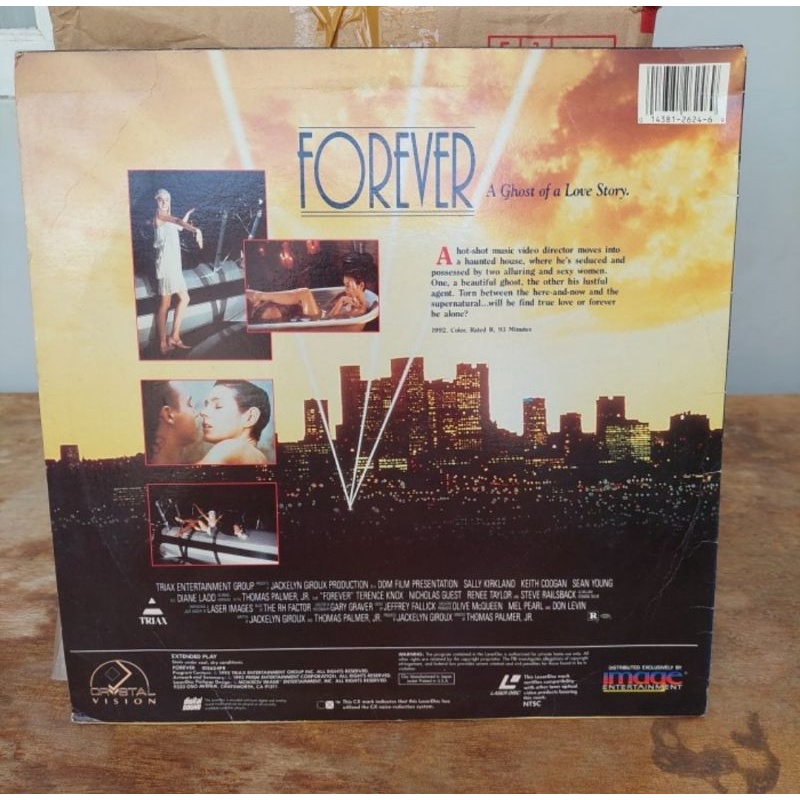 Kaset Laser disc Forever