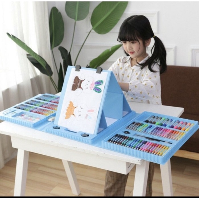 

Gilaa!!! Crayon Super Mega Art 208Pcs Gilaa!!!