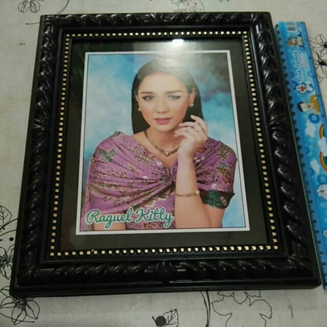ANEKA FRAME BINGKAI FOTO PLASTIK WARNA HITAM POLOS MODEL MOTIF UKURAN 4R 5R 8R 10R PIAGAM IJAZAH MER