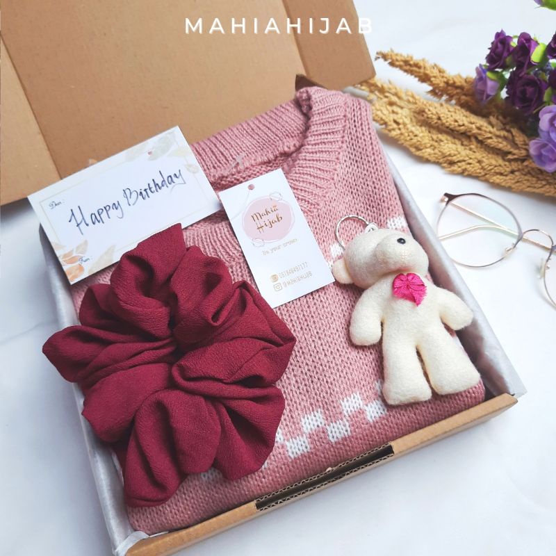 Hampers Sweater Rajut Kimi Mahiahijab gift box hadiah ulang tahun, wisuda dll