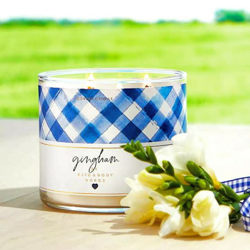 BATH &amp; BODY WORKS BBW GINGHAM 3-WICK SCENTED CANDLE 411 G LILIN WANGI 3 SUMBU UKURAN BESAR PENGHARUM RUANGAN