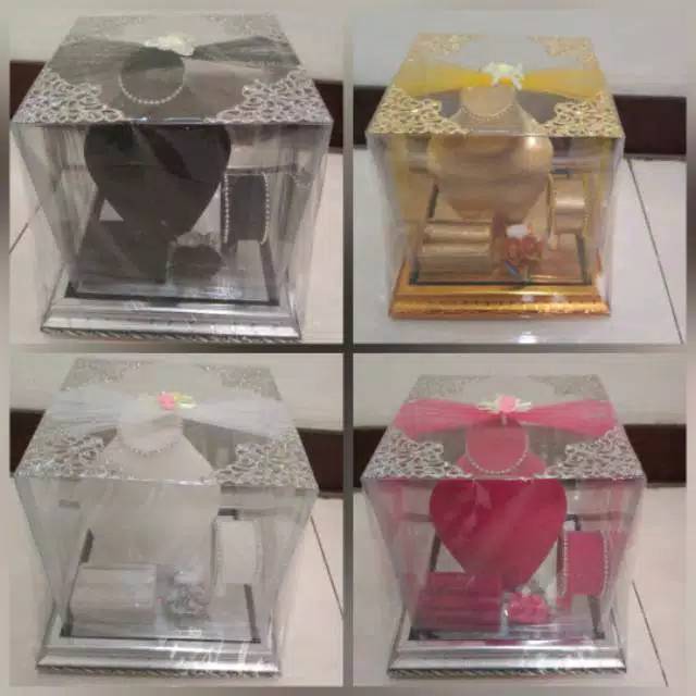 Tempat Mahar Perhiasan Pernikahan Ukuran SEDANG Cincin Tempat Mahar Perhiasan Pernikahan Ukuran SEDANG Cincin