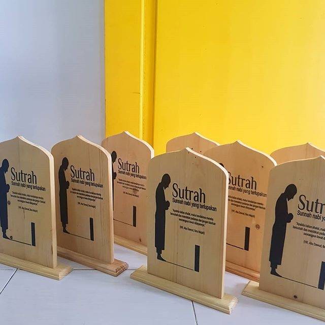 

Sutroh / Pembatas Sholat Kayu