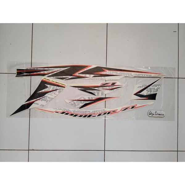 PROMO Striping Sticker Lis Yamaha Jupiter Z1 2013 2014 Putih TERMURAH  / C O D bissa