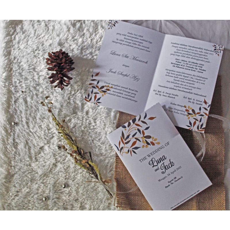 

Undangan rustic, mewah , elegan ,kekinian A01