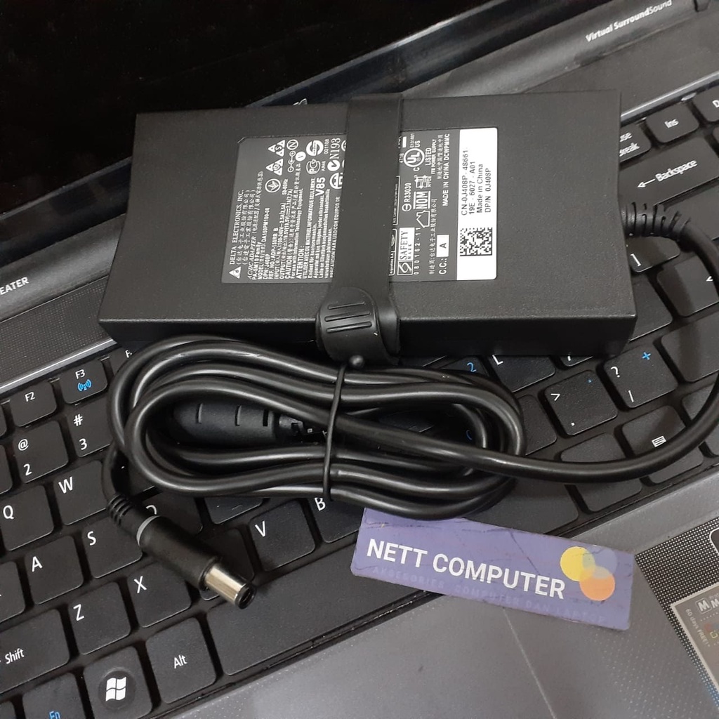 Adaptor Laptop DELL INSPIRON 9100  DELL INSPIRON 9200 Series 19.5V 7,7a 7.4*5.0mm