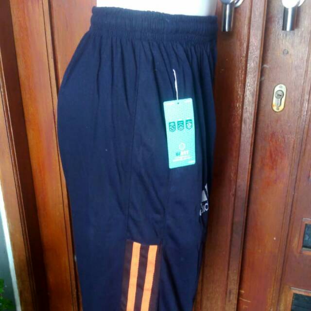 Celana kolor panjang pria