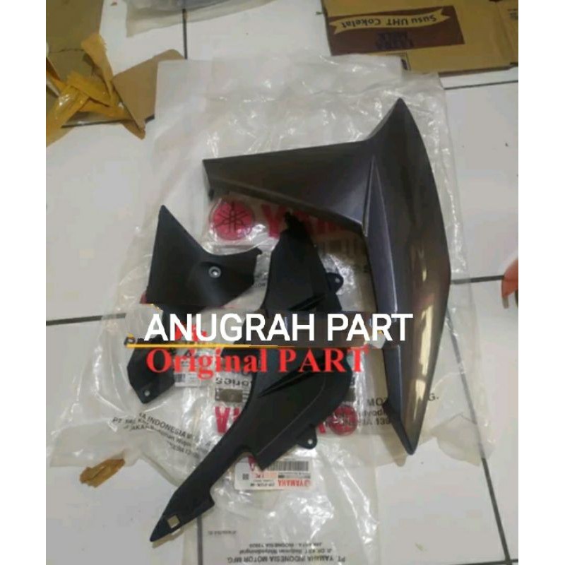 SAYAP TANGKI SET KIRI ABU ABU VIXION NEW NVA 2015-2016 ORIGINAL YAMAHA