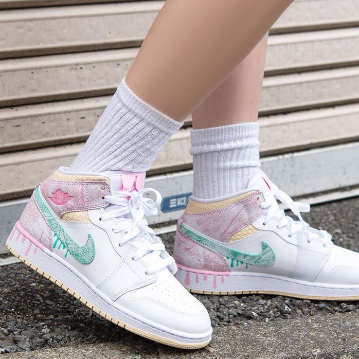 jordan 1 mid gs paint drip