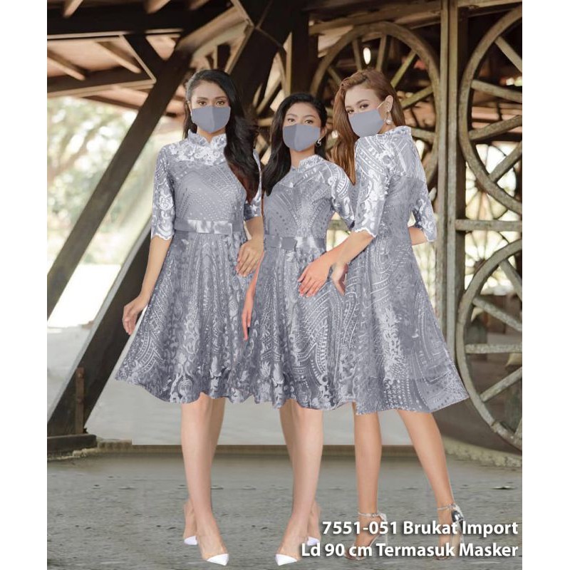 dress pesta full Brokat grey
