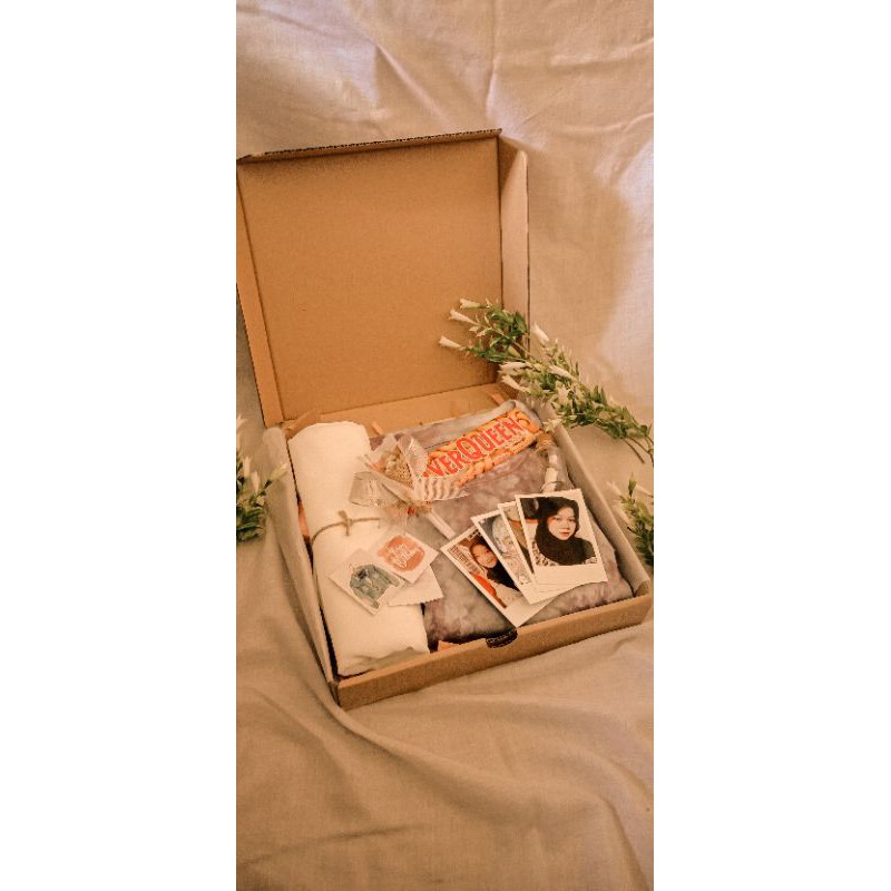 

HAMPERS_BYSEEF