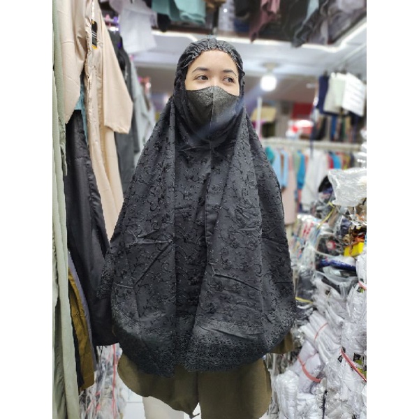 bergo hitam