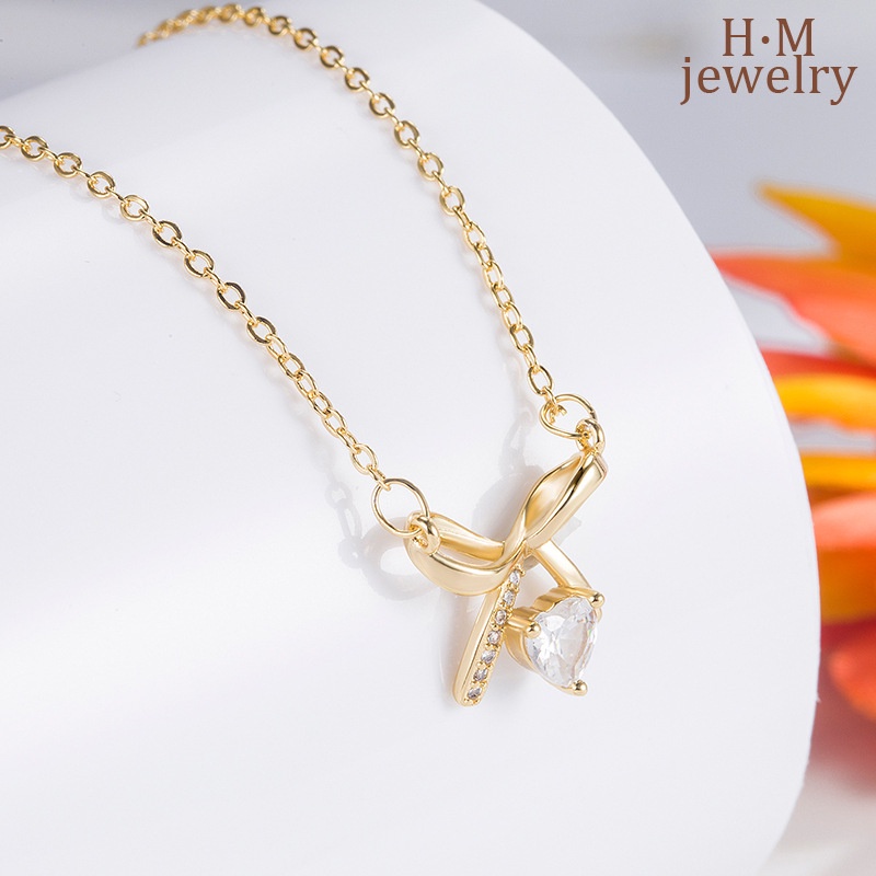 Kalung Rantai Klavikula Desain Pita Hati Aksen Berlian Untuk Aksesoris