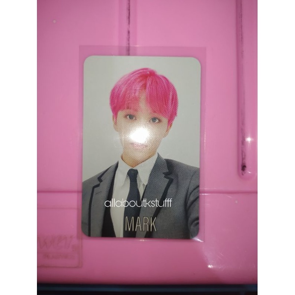 Pc loveholic a version mark nct 127