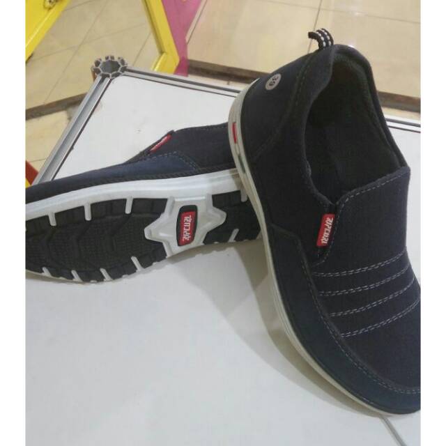 Sepatu ripcurl hitam