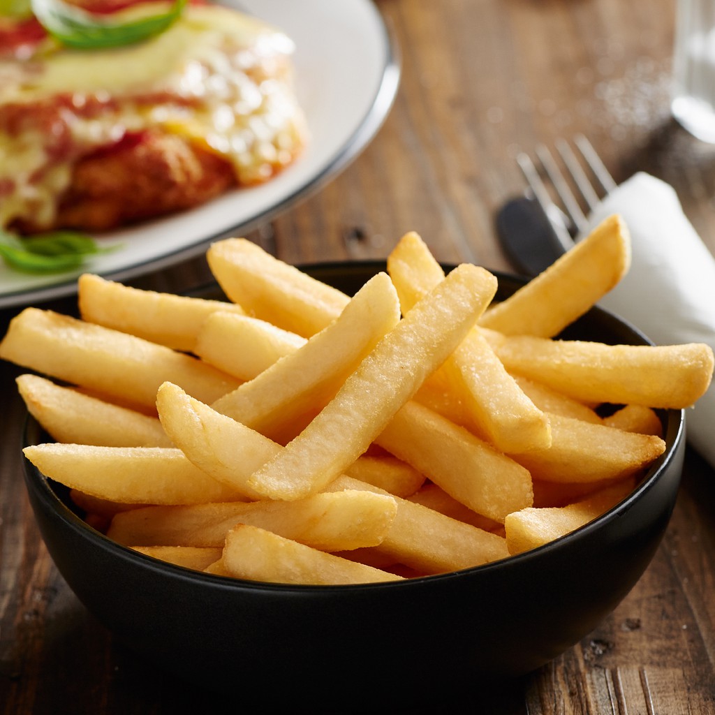 

KENTANG GORENG FROZEN BEKU STRAIGHT CUT POLOS 1kg / GRADE A HORECA HALAL