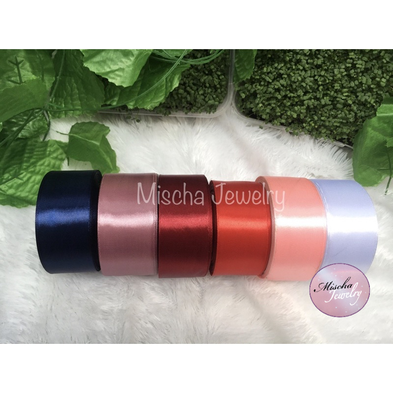 

Pita Satin - satin ribbon 4cm / Pita Kado / Pita hadiah per yard