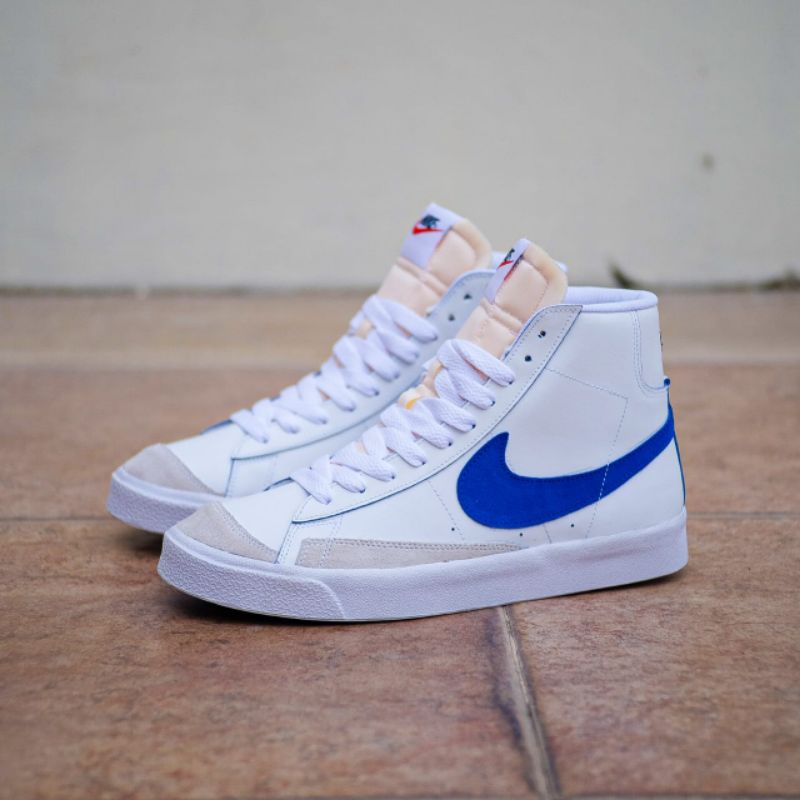 blue white nike