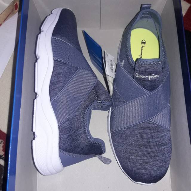 sepatu champion slip on