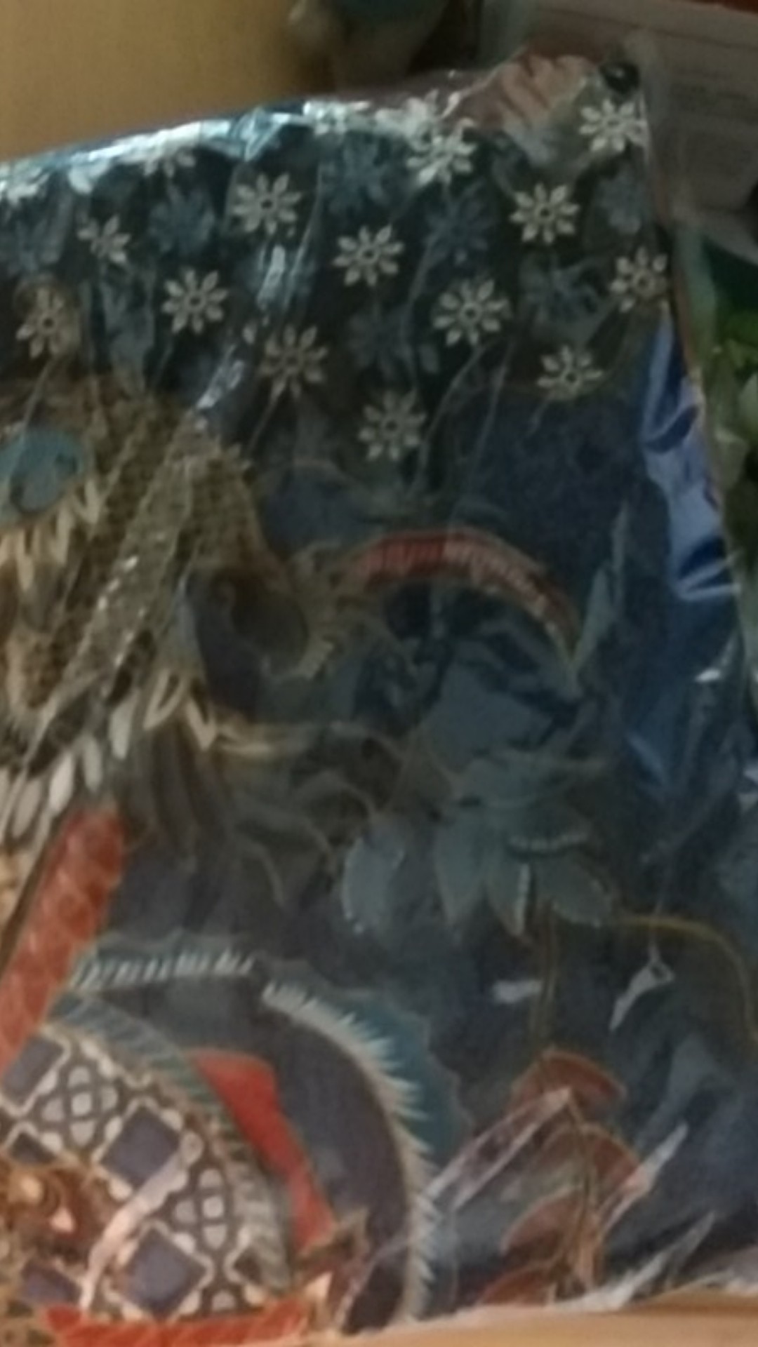 Batik Semi Sutra Berfuring Lengan Pendek  Batik Clasik Bati Pekalongan Solo Yogyakarta Fashion Batik