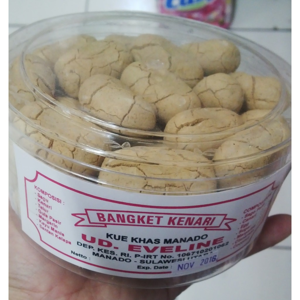 

Eveline Bangket Kenari Toples Mika - ( Oleh - Oleh / Jajanan / Cemilan / Kue Khas Manado / Minahasa)