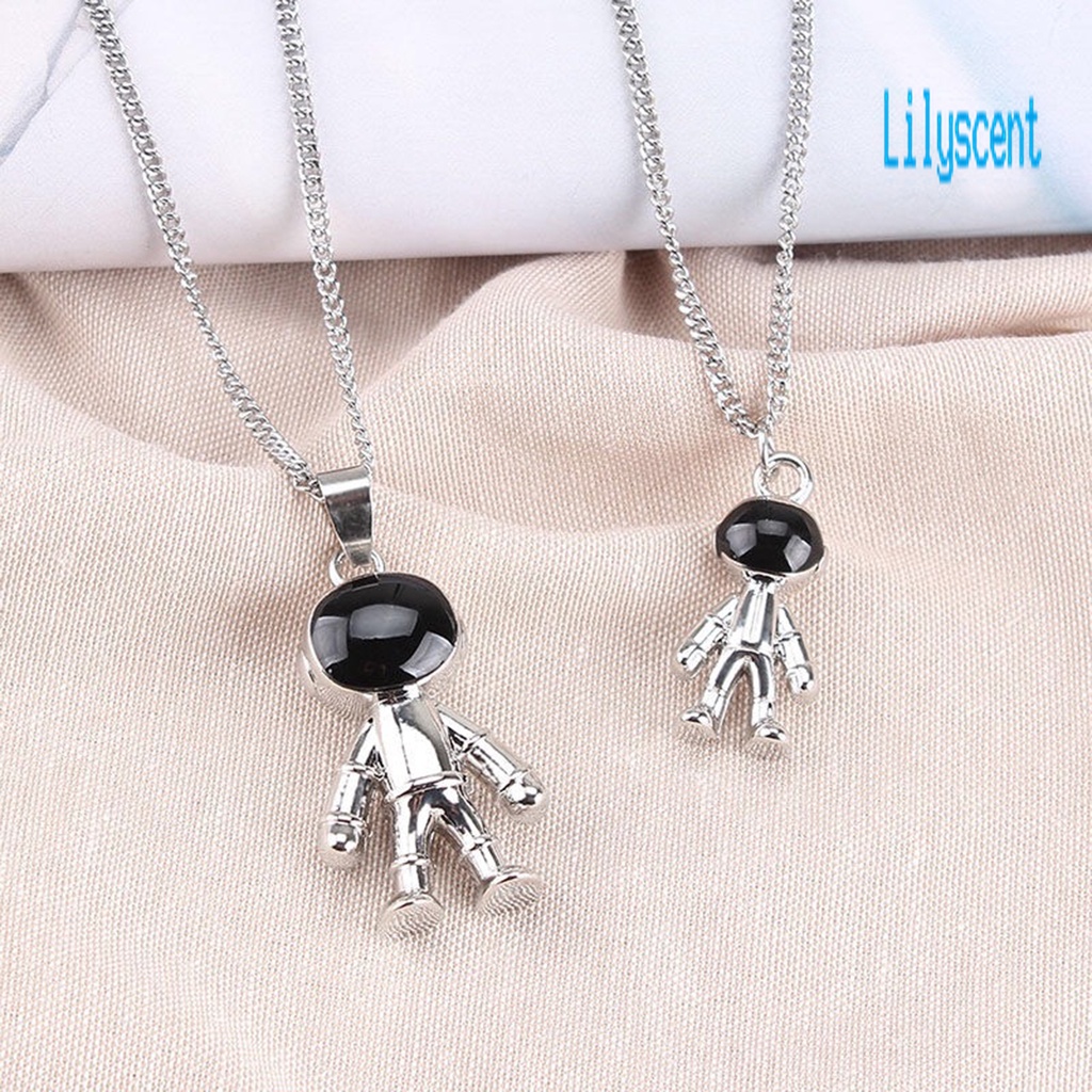 Kalung Rantai Dengan Liontin Bentuk Spaceman Untuk Unisex / Pria / Wanita