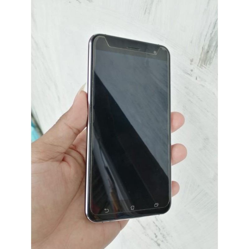 ASUS_Z017DB ( ZE520KL )