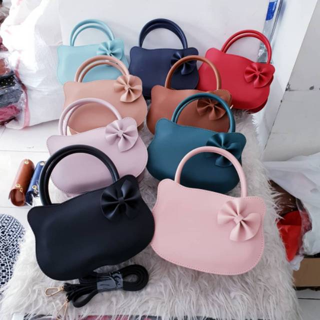 TAS SELEMPANG MINISOO HELLO KITTY WANITA