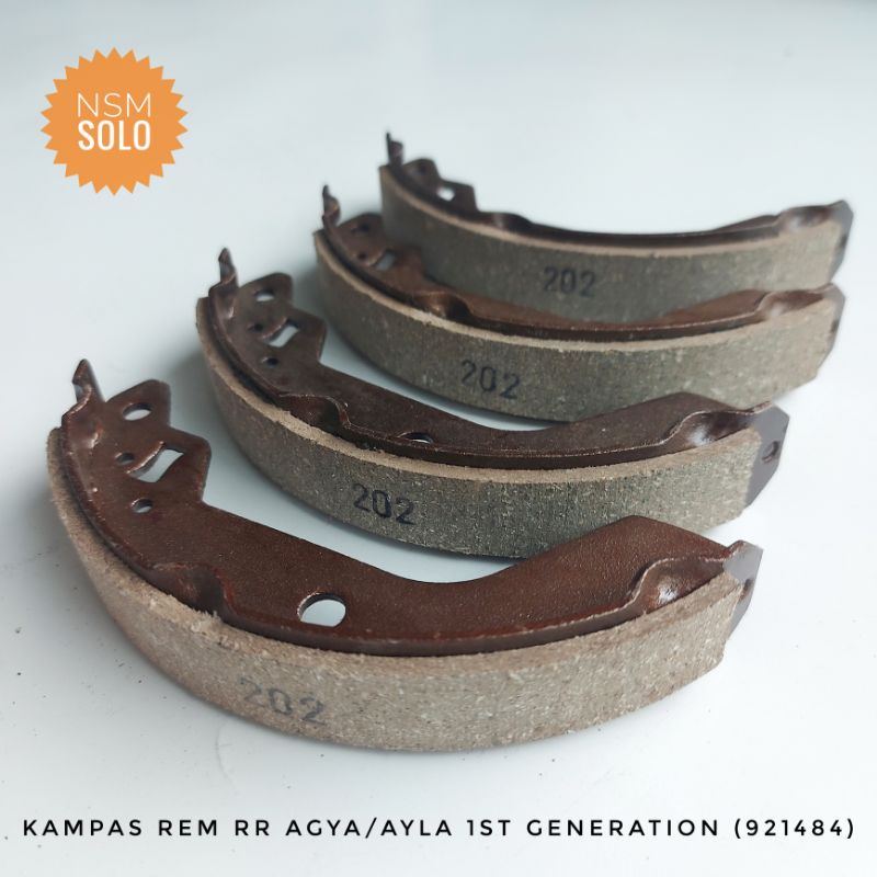 Brake Disc Pad Kampas Rem Belakang Toyota Agya Daihatsu Ayla KGW