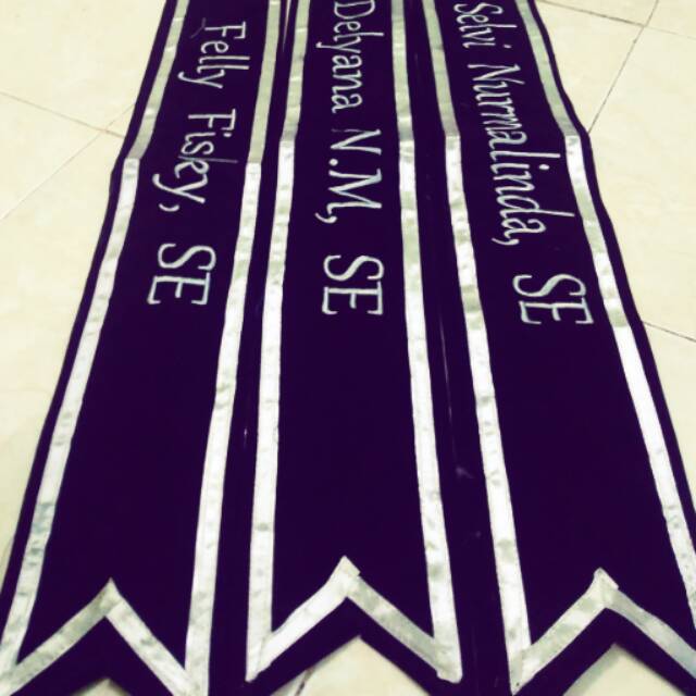 Selempang Wisuda Bludru