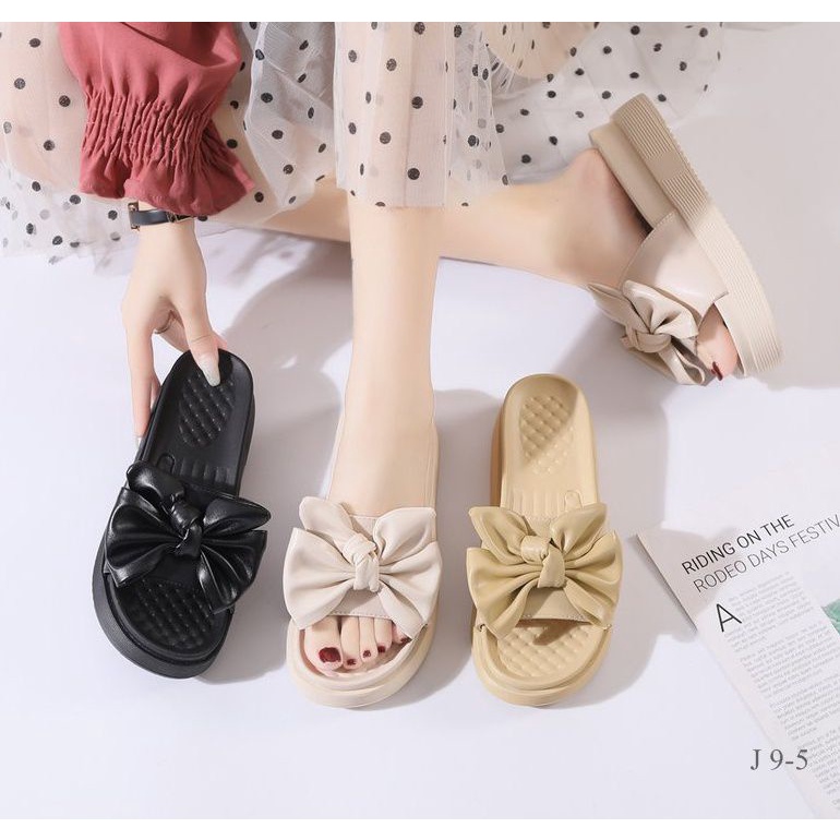 SANDAL WANITA SLOP WEDGES SAKUNA 9-5