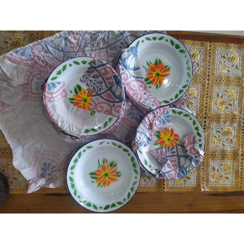piring besi enamel ukuran 22 cm jadul perlusin
