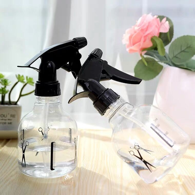 (BOW) Botol Semprot / Botol Sprayer Salon Dengan Desain Gunting &amp; Sisir Serbaguna