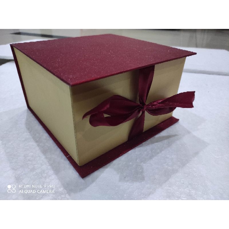 

kotak giftbox