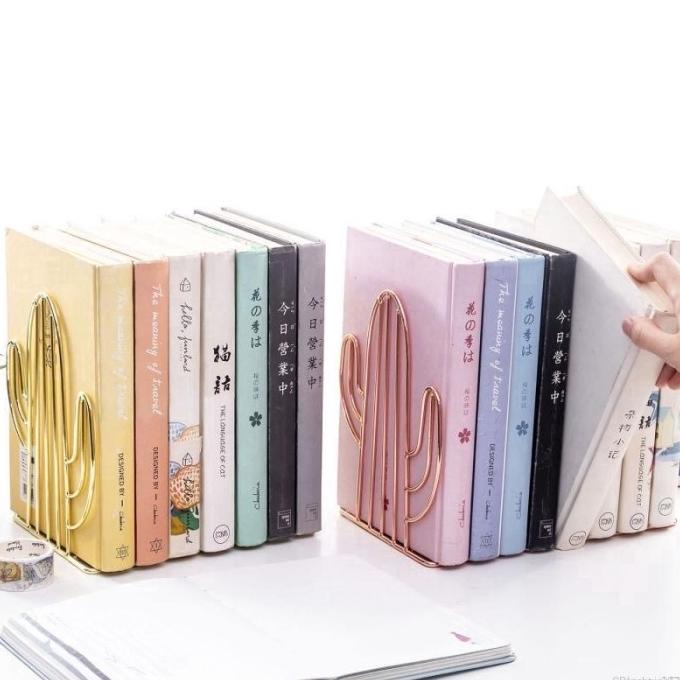 

Cactus Bookholder Bookend Cuts / Holder Buku / Pembatas Buku Gold Rose Terlaris