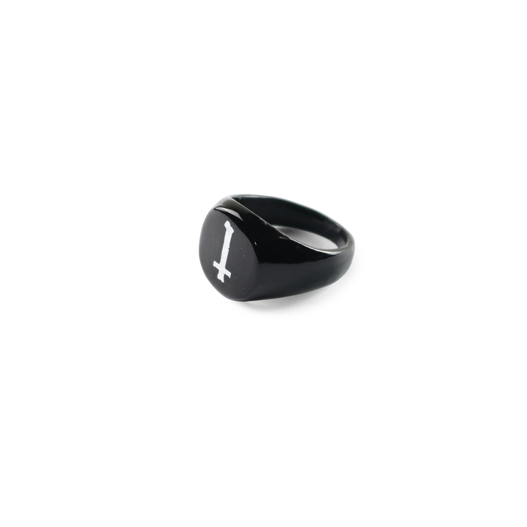 Heretic - Ring / Cincin - Moon Black