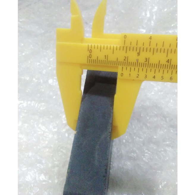 magnet kotak lebih lengket  dari magnet sepiker ukuran 83 + 64 + 18mm